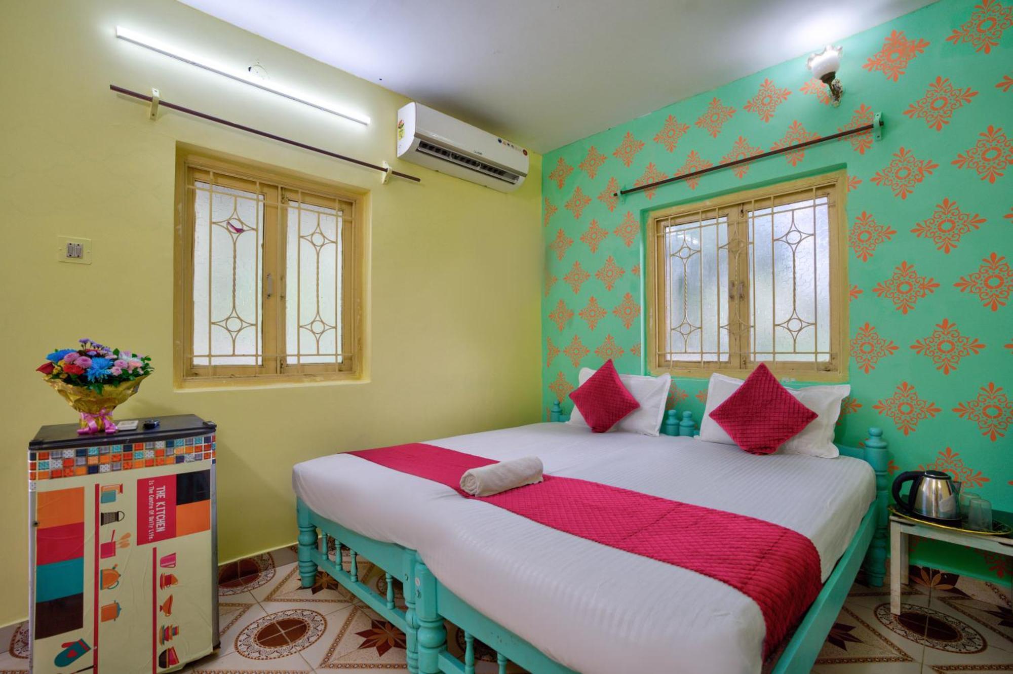 Oceanic Pearl Beach Guest House Calangute Buitenkant foto