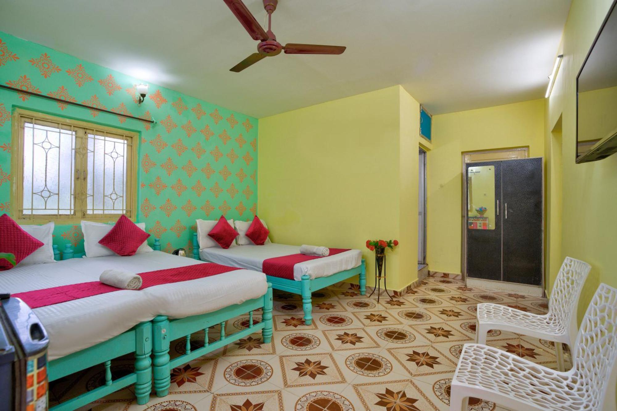Oceanic Pearl Beach Guest House Calangute Buitenkant foto