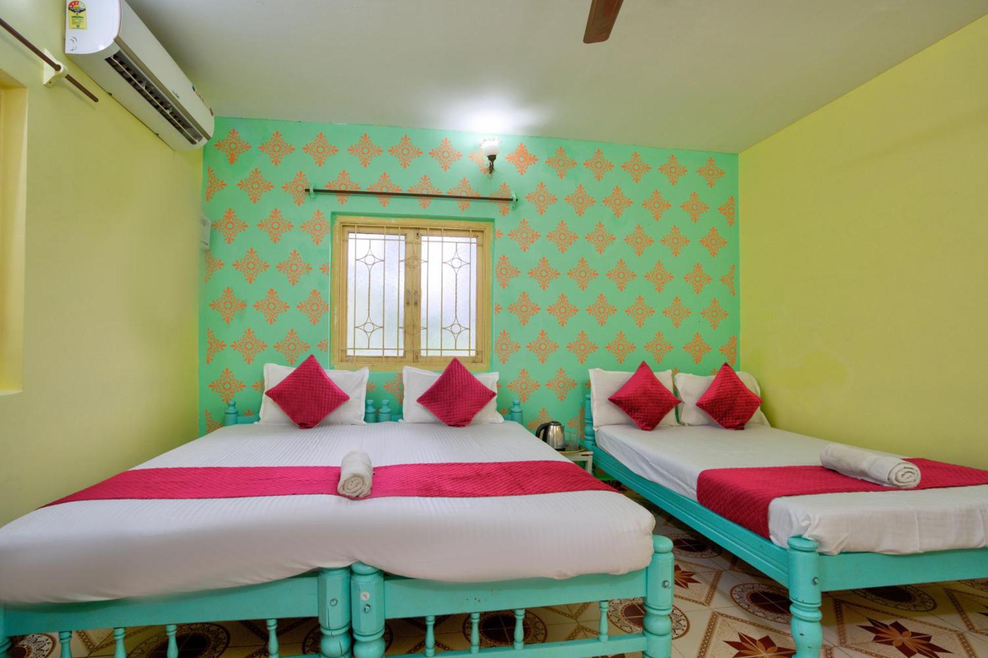 Oceanic Pearl Beach Guest House Calangute Buitenkant foto